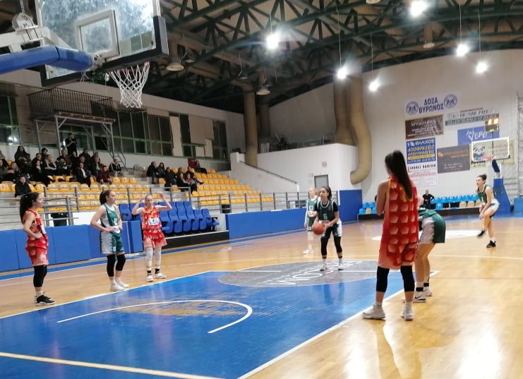 Πέρασαν από τον Βύρωνα οι νεάνιδες