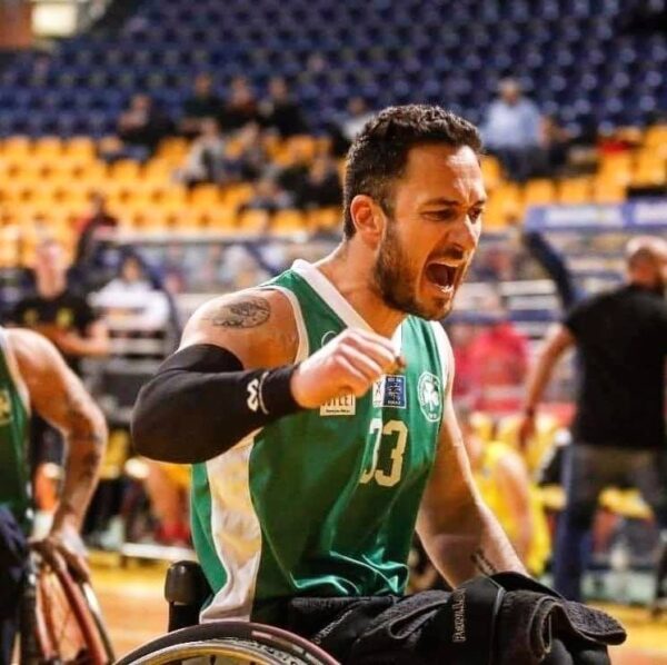 Ο Κοντογιάννης και στο παραμπάντμιντον!