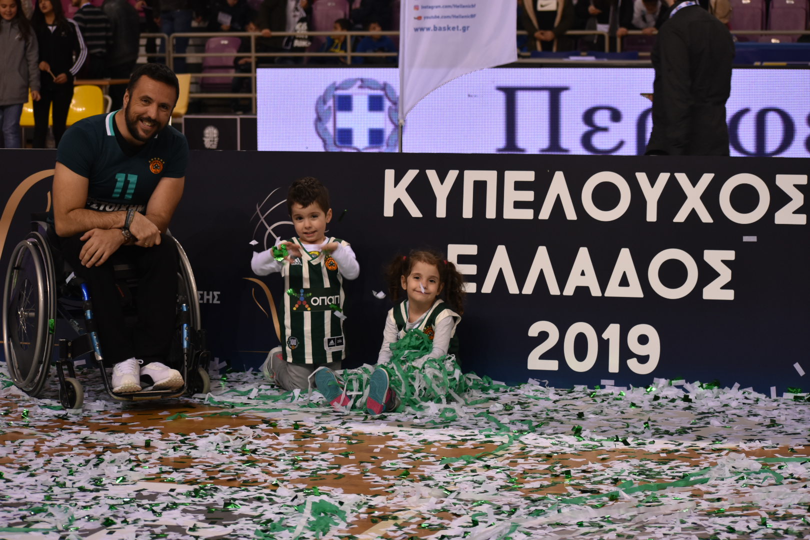 Χριστόφορος και στο τένις με αμαξίδιο!