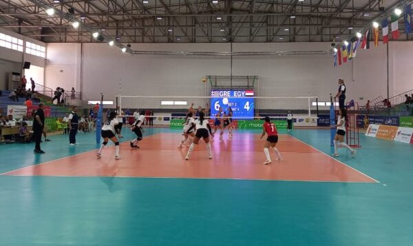 Νίκησε την Αίγυπτο κι αγκάλιασε την πρώτη θέση