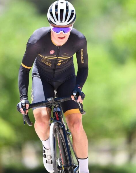 Ντύθηκε στα «πράσινα» και ο Κατσίμπουρας!