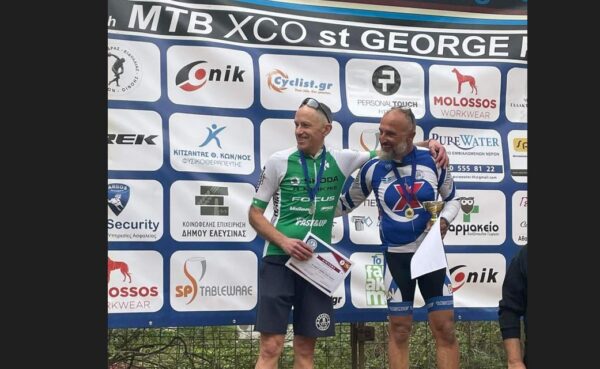 Πρεμιέρα με μετάλλιο στο χώμα