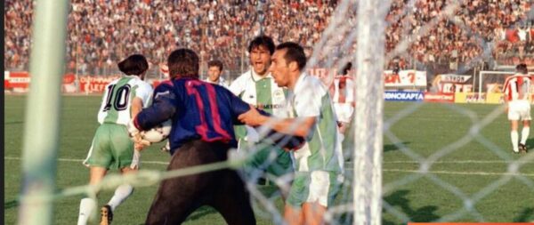 Σαν σήμερα το 1995-Η πιο μαγική  πρόκριση!