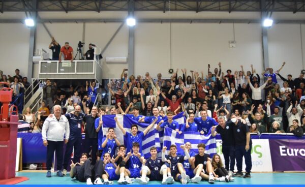 Σπουδαία νίκη με Αρμάο!