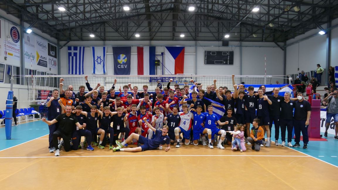 Πρόκριση με Αρμάο!