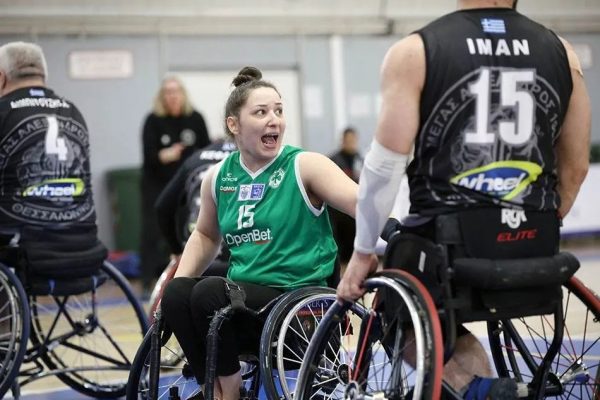 Στο «τριφύλλι» και φέτος η Μιχαλοπούλου!