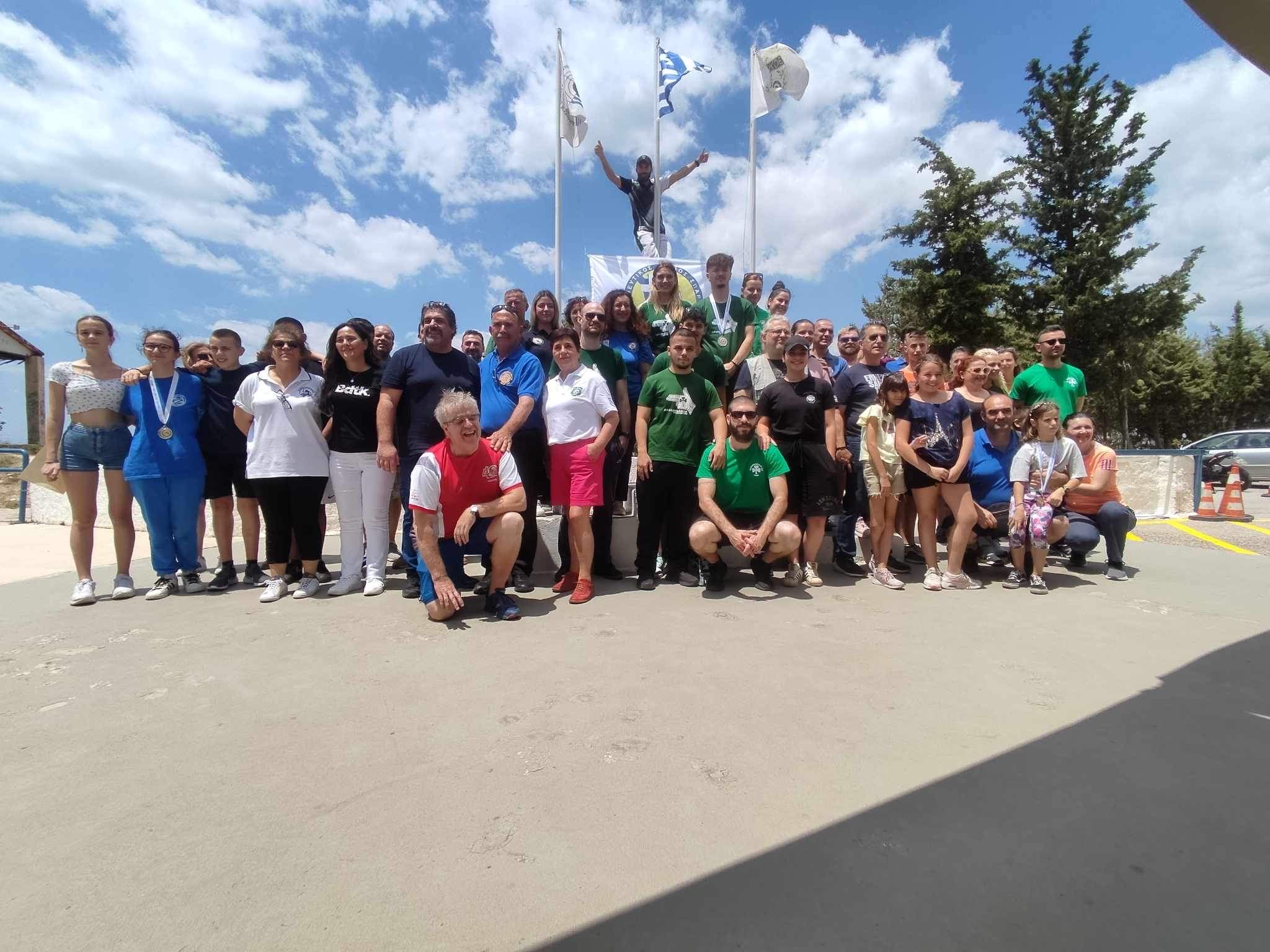 Στο βάθρο τα «τριφύλλια»