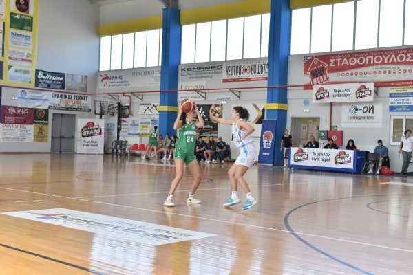 Ευρεία νίκη για τις νεάνιδες