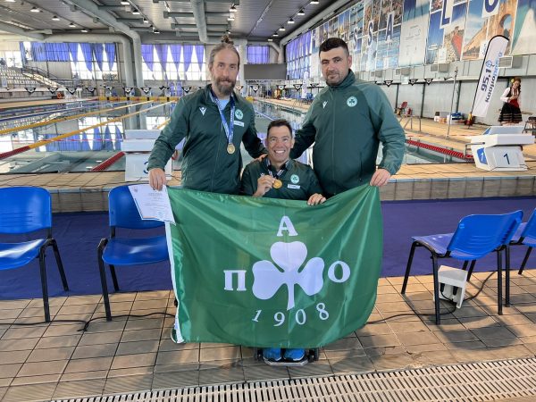 Βούτηξε στα…μετάλλια!