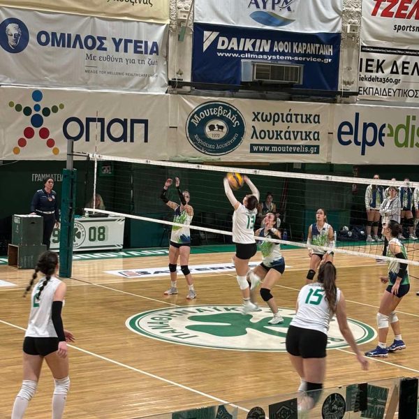 Νίκες για τα κορίτσια στο φιλέ