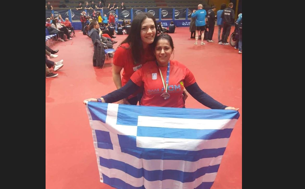 Στο «τριφύλλι» η Μπούσιου!