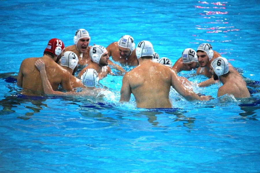 Λύγισε στο φινάλε 11-10 από την Ιταλία