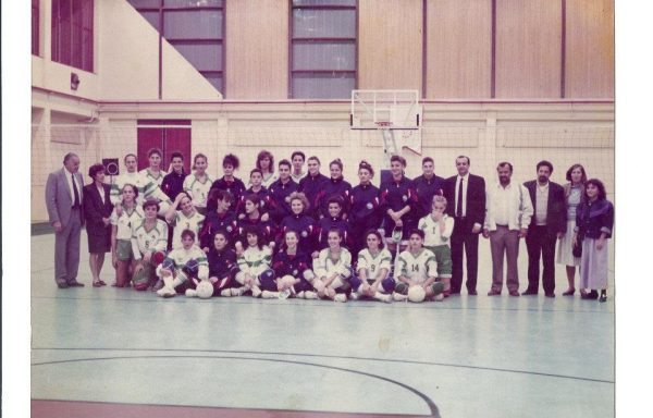 Σαν σήμερα το 1988-Φίνα και κουπάτα κορίτσια