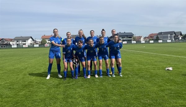 «Γαλανόλευκη» με δύο πράσινες