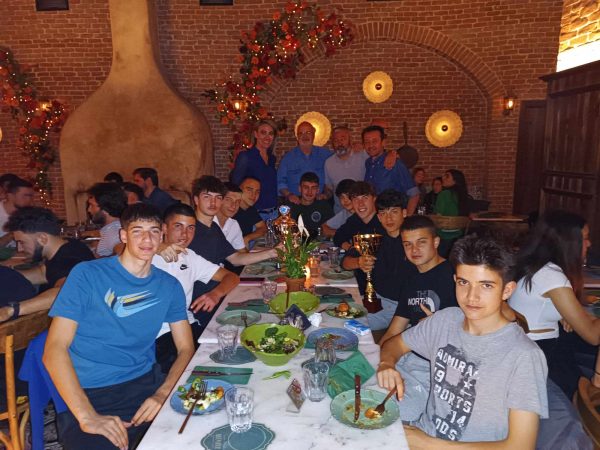 Δείπνο για τα τμήματα του Futsal (Pics)