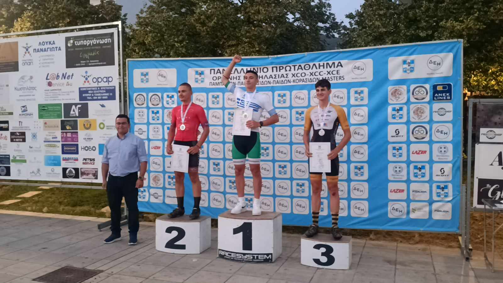 Πρωταθλητής Ελλάδος και πάλι ο Φωτεινόπουλος!