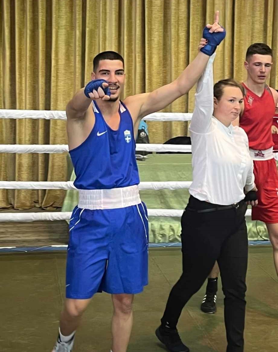 Νικητής ο Κωστούρος!