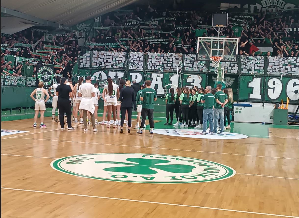 Oι μόδες φτιάχνουν περαστικούς και οι αξίες θαμώνες…