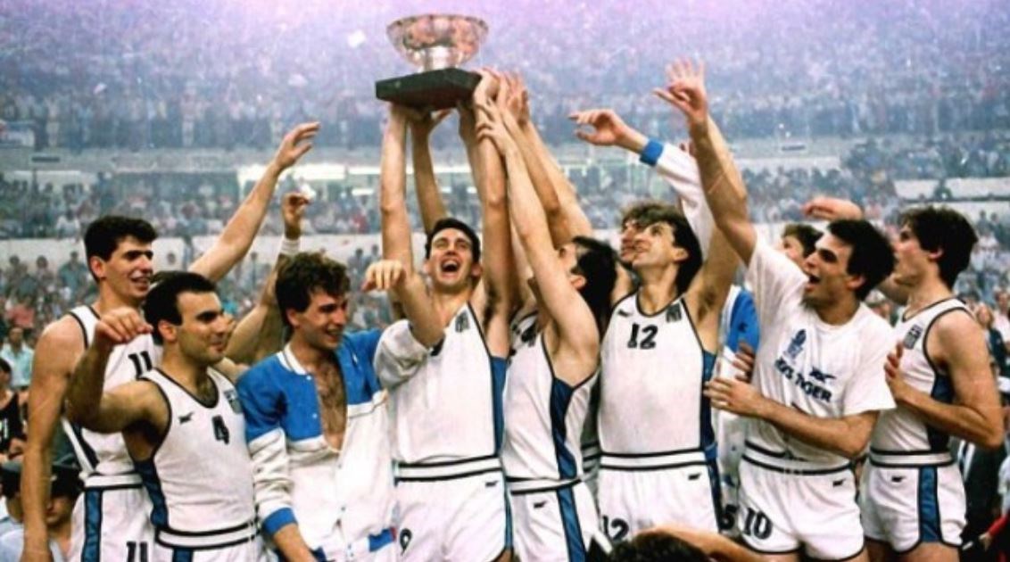 Σαν σήμερα το 1987 -Η Ελλάδα το πήρε με τους «πράσινους» Ανδρίτσο-Ιωάννου