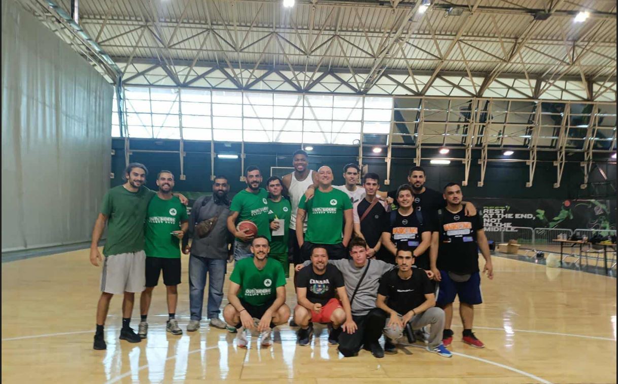 Με Γιάννη Αντετοκούνμπο η πρώτη προπόνηση!