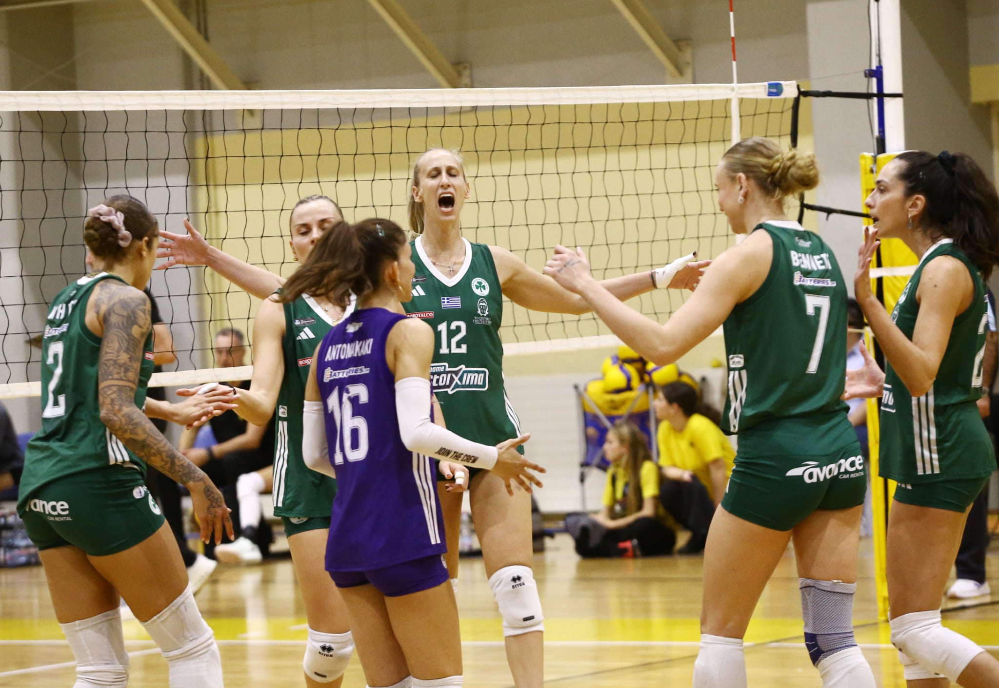 Διπλό για τα «φίνα κορίτσια»… 3-2 την ΑΕΚ