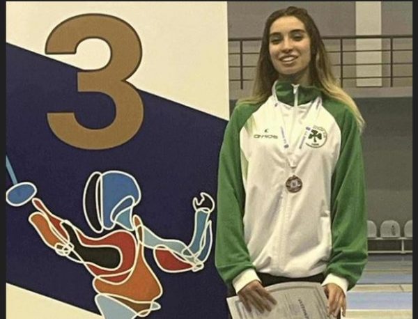 Στο βάθρο η Καζάκου