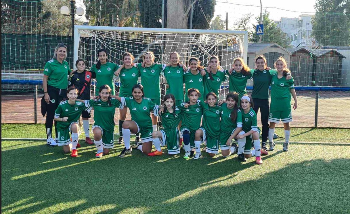 Φιλική επικράτηση