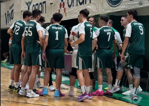 Πρόκριση στη φάση των 12