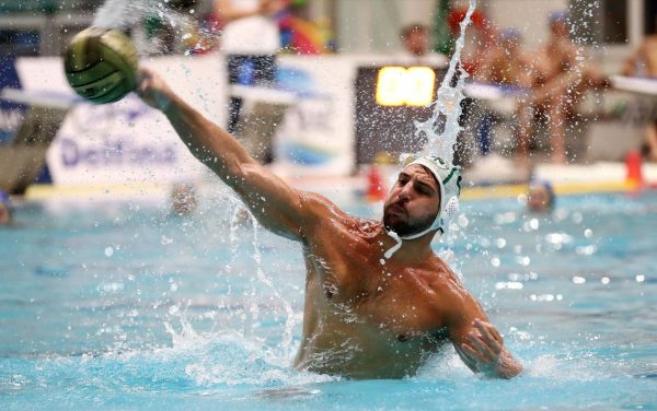 Έβρεξε… γκολ και θα τα παίξει όλα για όλα στη Βουλιαγμένη