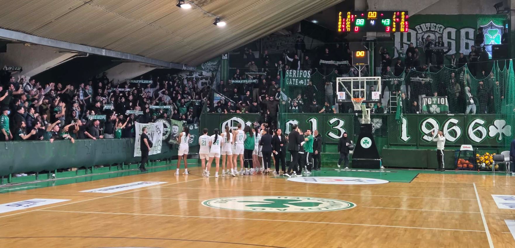 Ακαταμάχητες!