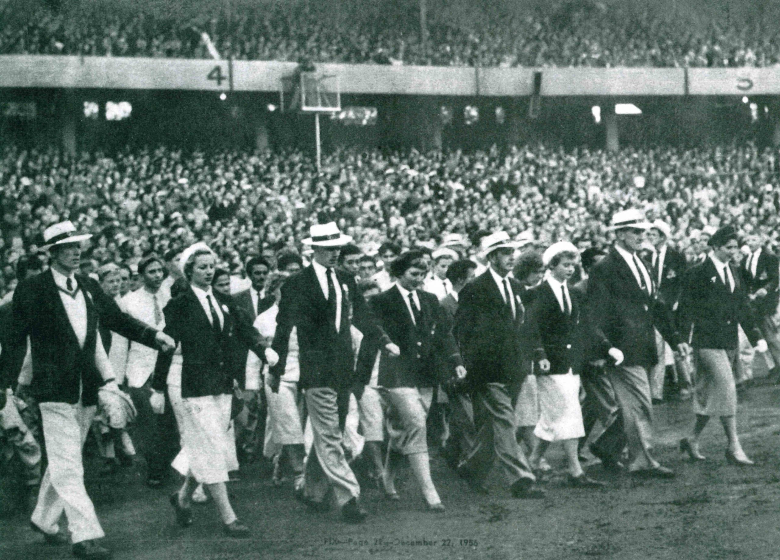 Σαν σήμερα το 1956-Ψηλά η σημαία και στη Μελβούρνη