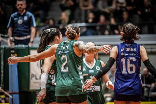 «Φίνα κορίτσια» 3-0 την ΑΕΚ