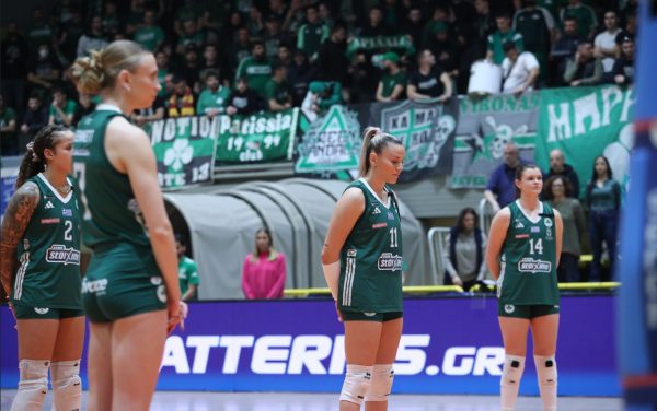 Φόρος τιμής στα θύματα του ΠΑΟΚ