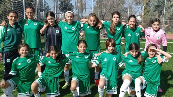 Άνετες νίκες για τα «τριφυλλοκόριτσα»