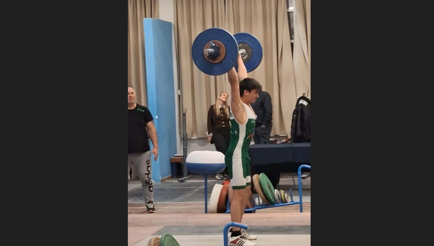 Σήκωσαν τα βάρη τα «τριφύλλια»