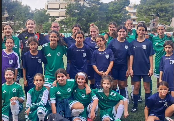 Φιλικές νίκες με Πεύκη