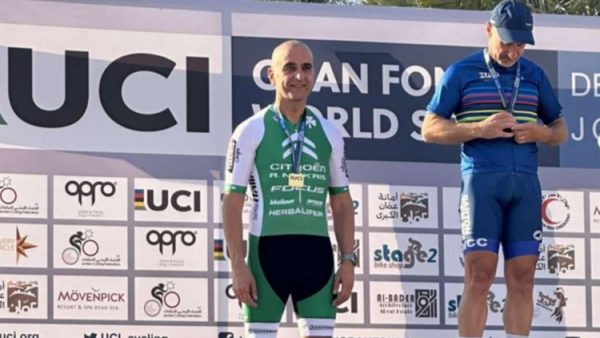 Ο Αγγελοκωστόπουλος  μαχητικός στην ανάβαση της Λάρισας.