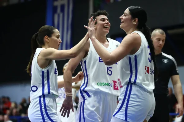 «Γαλανόλευκη» νίκη με ασταμάτητη Σπανού