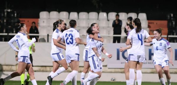 Διπλό με συμμετοχή της Πούλιου