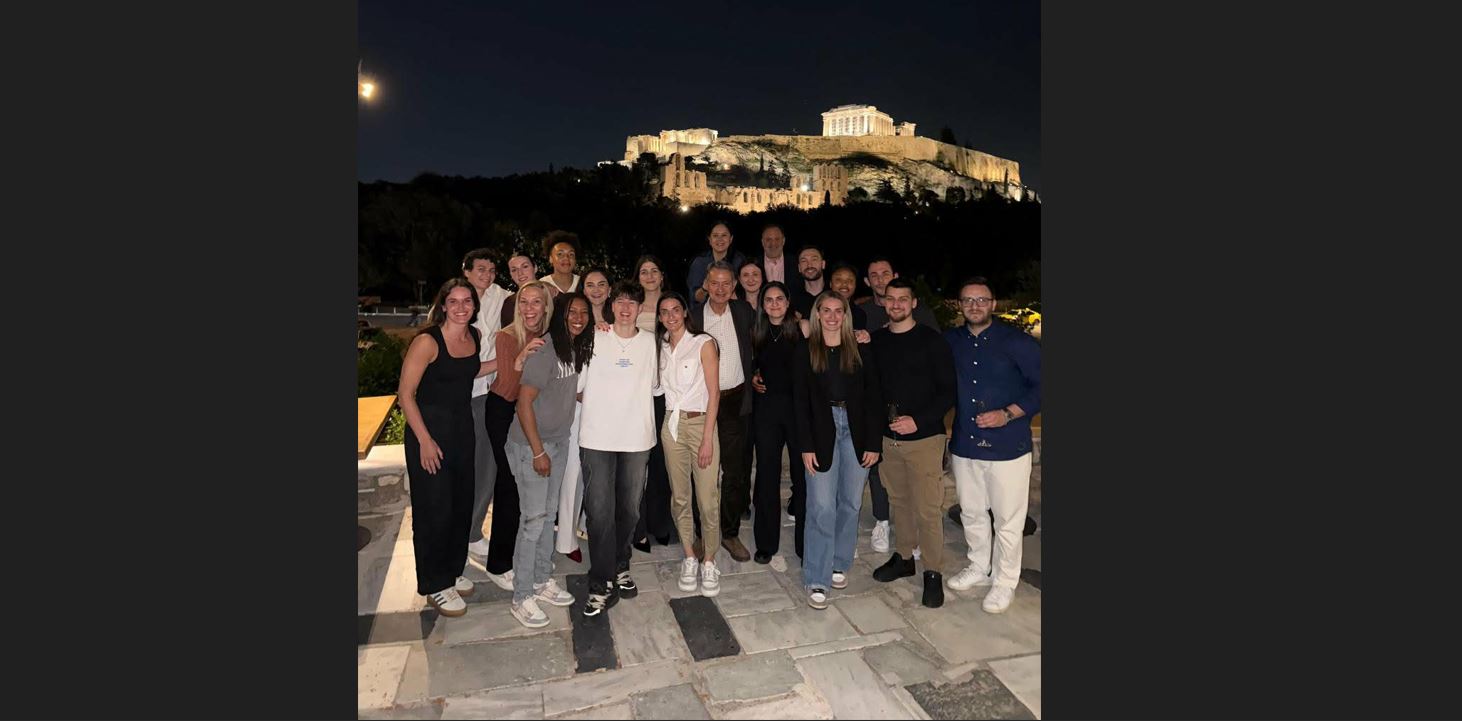 «Πράσινο» γεύμα κάτω από την Ακρόπολη