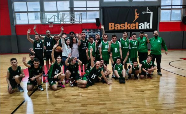 Πρόκριση στον τελικό στο Basketaki