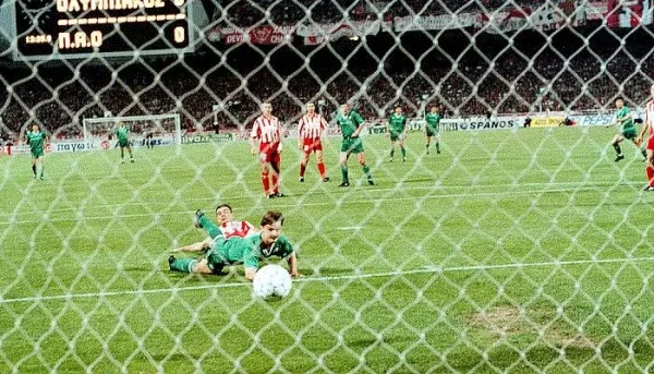 Σαν σήμερα το 1993-Η κούπα με Βαζέχα!