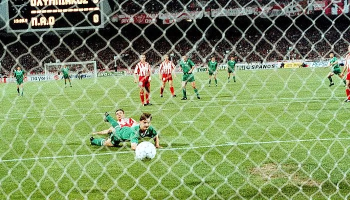 Σαν σήμερα το 1993-Η κούπα με Βαζέχα!