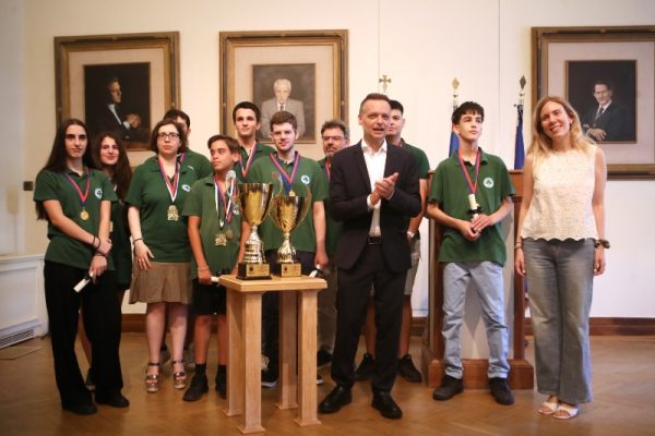 Ο Χάρης Δούκας τίμησε το «πράσινο» σκάκι